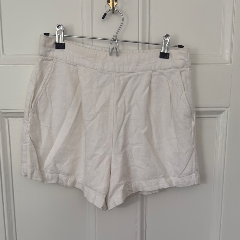 Abercrombie White High Waist Casual Linen Shorts